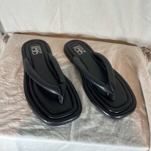 No Boundaries Sleek Black Women's Sandals